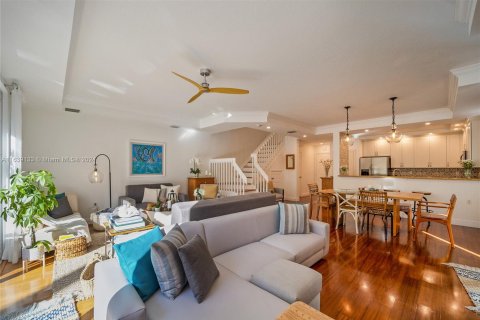 Adosado en venta en Fort Lauderdale, Florida, 3 dormitorios, 183.76 m2 № 1320922 - foto 16