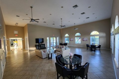 Adosado en venta en Homestead, Florida, 3 dormitorios, 171.87 m2 № 1074130 - foto 2