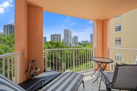 Condo in Aventura, Florida, 3 bedrooms  № 1382013 - photo 4