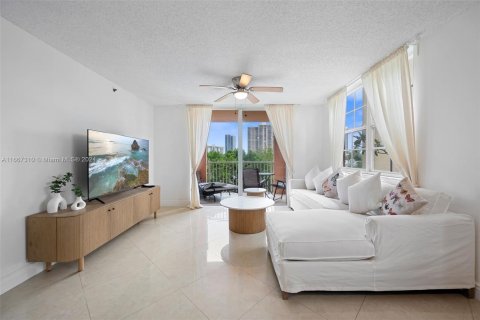 Condo in Aventura, Florida, 3 bedrooms  № 1382013 - photo 1