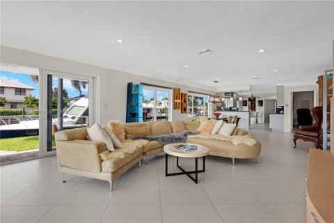 Villa ou maison à vendre à Pompano Beach, Floride: 3 chambres, 226.5 m2 № 1031328 - photo 9