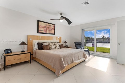 Купить виллу или дом в Помпано-Бич, Флорида 3 спальни, 226.5м2, № 1031328 - фото 13