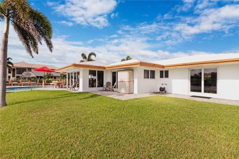 Villa ou maison à vendre à Pompano Beach, Floride: 3 chambres, 226.5 m2 № 1031328 - photo 27