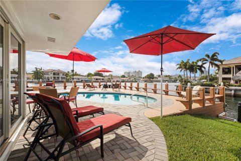 Villa ou maison à vendre à Pompano Beach, Floride: 3 chambres, 226.5 m2 № 1031328 - photo 29