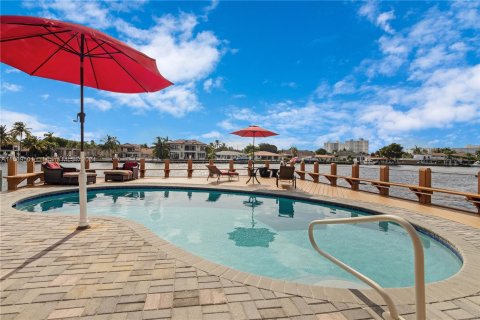 Villa ou maison à vendre à Pompano Beach, Floride: 3 chambres, 226.5 m2 № 1031328 - photo 22
