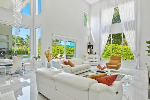 Villa ou maison à vendre à Miramar, Floride: 5 chambres, 419.18 m2 № 1065290 - photo 13