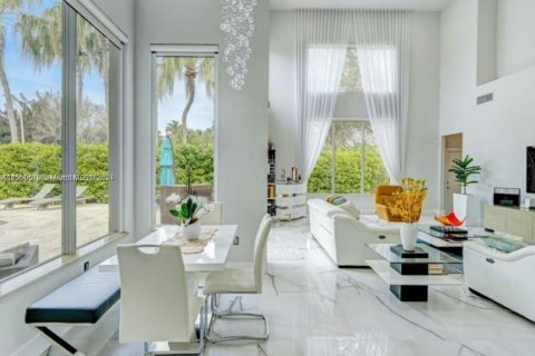 Villa ou maison à vendre à Miramar, Floride: 5 chambres, 419.18 m2 № 1065290 - photo 17