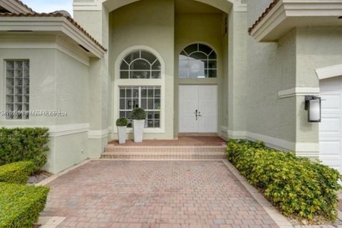 Villa ou maison à vendre à Miramar, Floride: 5 chambres, 419.18 m2 № 1065290 - photo 2