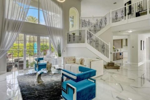 Villa ou maison à vendre à Miramar, Floride: 5 chambres, 419.18 m2 № 1065290 - photo 6
