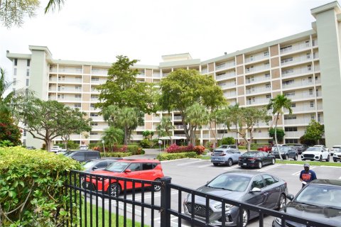 Copropriété à vendre à Pompano Beach, Floride: 2 chambres, 106.84 m2 № 1222405 - photo 2