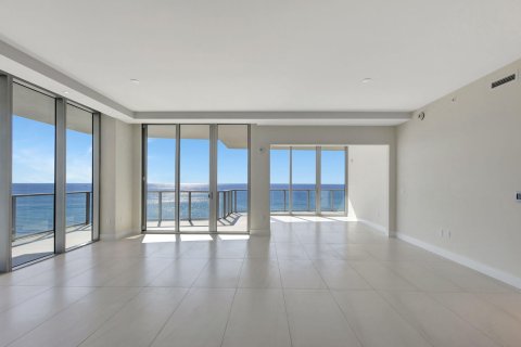 Condominio en venta en Riviera Beach, Florida, 2 dormitorios, 191.84 m2 № 1222418 - foto 19