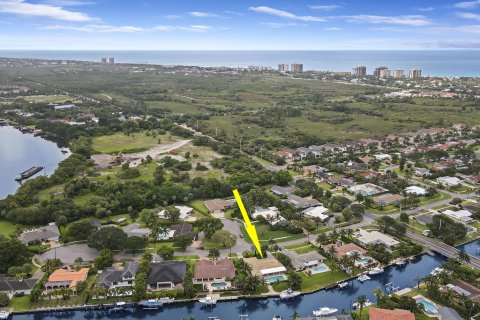 Casa en venta en North Palm Beach, Florida, 4 dormitorios, 167.13 m2 № 1026998 - foto 6