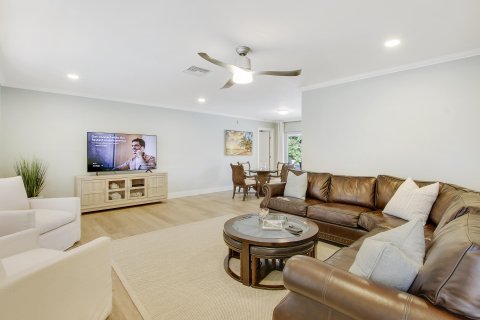 Casa en venta en North Palm Beach, Florida, 4 dormitorios, 167.13 m2 № 1026998 - foto 17