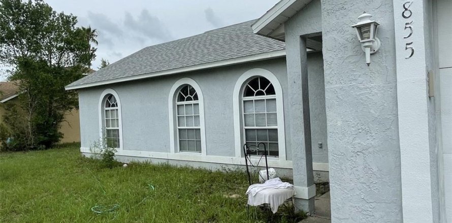 House in Deltona, Florida 3 bedrooms, 138.8 sq.m. № 1351277