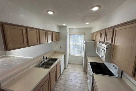 Condominio en alquiler en Kissimmee, Florida, 3 dormitorios, 116.22 m2 № 1351276 - foto 19