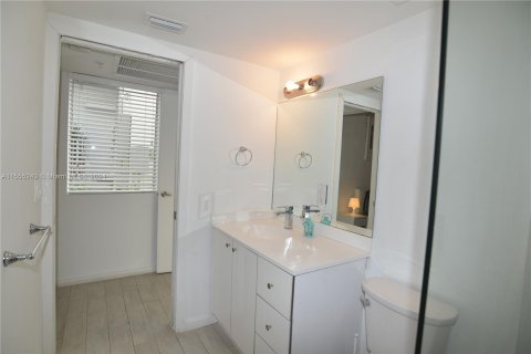Condominio en venta en Miami Beach, Florida, 1 dormitorio, 36.23 m2 № 1076388 - foto 6