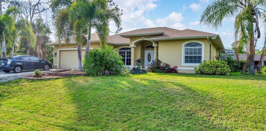 Villa ou maison à North Port, Floride 4 chambres, 214.05 m2 № 1086307