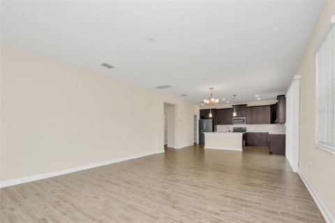 Casa en venta en Orlando, Florida, 4 dormitorios, 249.26 m2 № 1394560 - foto 9