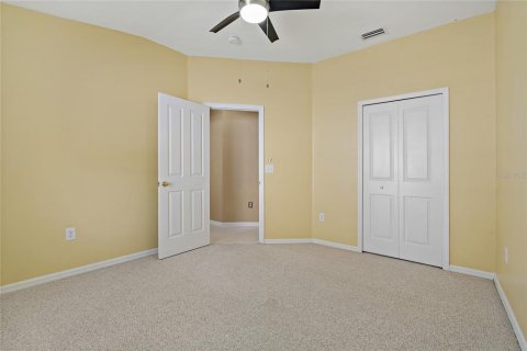 House in Tampa, Florida 4 bedrooms, 230.86 sq.m. № 1063042 - photo 30