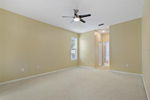 House in Tampa, Florida 4 bedrooms, 230.86 sq.m. № 1063042 - photo 20