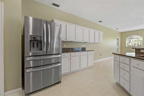 House in Tampa, Florida 4 bedrooms, 230.86 sq.m. № 1063042 - photo 18