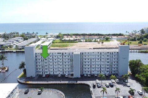 Copropriété à vendre à Deerfield Beach, Floride: 2 chambres, 78.97 m2 № 1348396 - photo 9