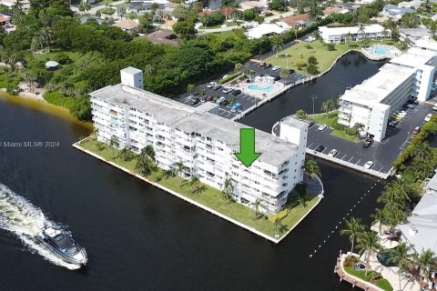 Copropriété à vendre à Deerfield Beach, Floride: 2 chambres, 78.97 m2 № 1348396 - photo 7