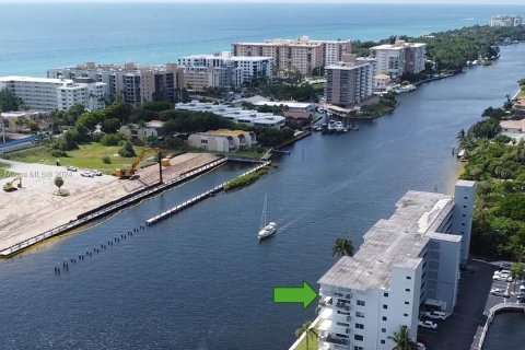 Condo in Deerfield Beach, Florida, 2 bedrooms  № 1348396 - photo 6