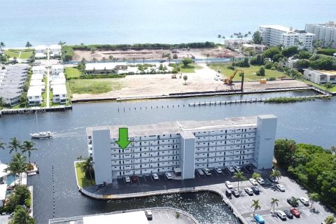 Copropriété à vendre à Deerfield Beach, Floride: 2 chambres, 78.97 m2 № 1348396 - photo 30