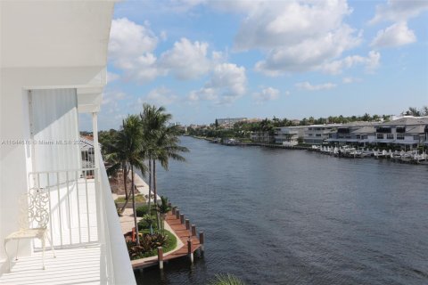 Copropriété à vendre à Deerfield Beach, Floride: 2 chambres, 78.97 m2 № 1348396 - photo 21