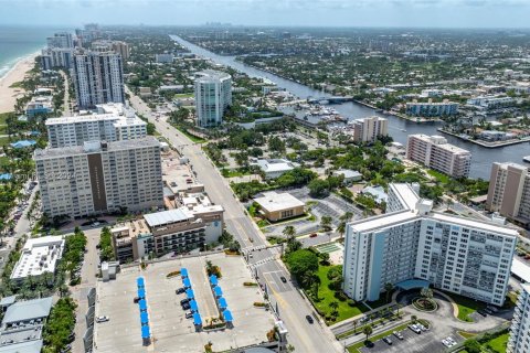 Copropriété à vendre à Pompano Beach, Floride: 1 chambre, 72 m2 № 1348395 - photo 27