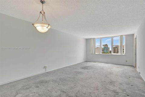 Copropriété à vendre à Pompano Beach, Floride: 1 chambre, 72 m2 № 1348395 - photo 13