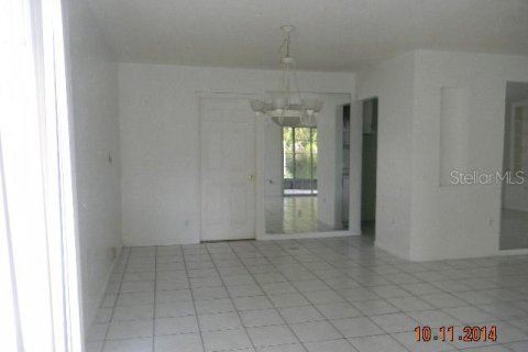 House in Port Charlotte, Florida 3 bedrooms, 124.86 sq.m. № 1430605 - photo 5