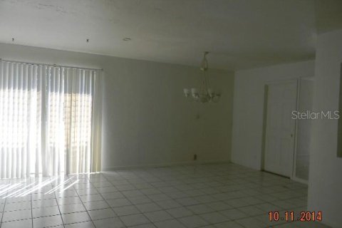 House in Port Charlotte, Florida 3 bedrooms, 124.86 sq.m. № 1430605 - photo 4