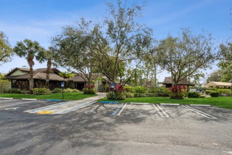 Villa ou maison à vendre à Royal Palm Beach, Floride: 2 chambres, 104.05 m2 № 1031619 - photo 2