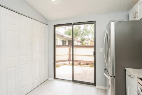 Casa en venta en Royal Palm Beach, Florida, 2 dormitorios, 104.05 m2 № 1031619 - foto 20
