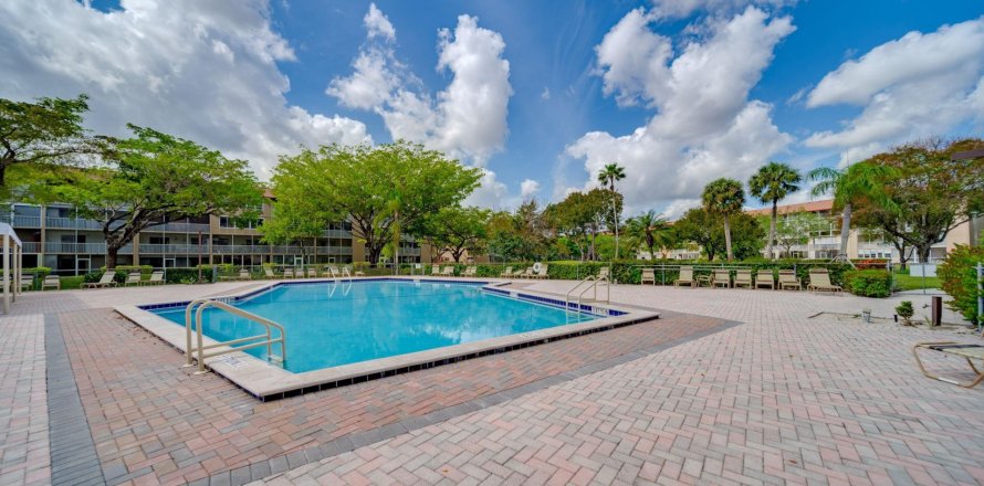 Condo in Hollywood, Florida, 1 bedroom  № 1096426