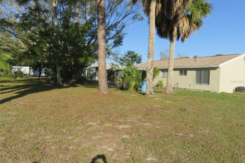 Villa ou maison à vendre à North Port, Floride: 3 chambres, 122.63 m2 № 1025878 - photo 3