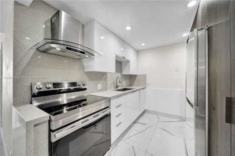 Condominio en venta en Aventura, Florida, 2 dormitorios, 105.72 m2 № 1305160 - foto 10