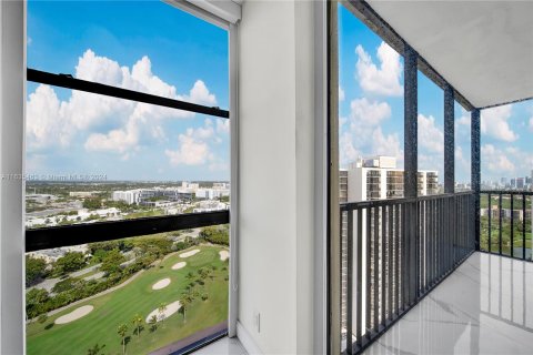 Copropriété à vendre à Aventura, Floride: 2 chambres, 105.72 m2 № 1305160 - photo 19