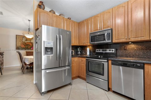 Casa en venta en Cutler Bay, Florida, 3 dormitorios, 179.58 m2 № 1305158 - foto 15