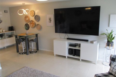 Condo in Deerfield Beach, Florida, 1 bedroom  № 1051165 - photo 24