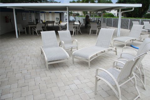 Condo in Deerfield Beach, Florida, 1 bedroom  № 1051165 - photo 11