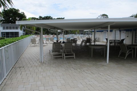 Condo in Deerfield Beach, Florida, 1 bedroom  № 1051165 - photo 10