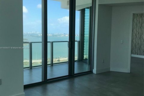 Condo in Miami, Florida, 2 bedrooms  № 1356848 - photo 7