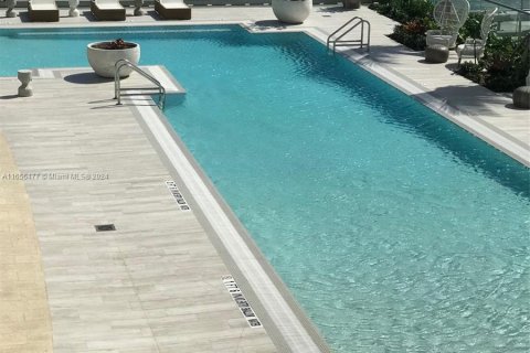 Condominio en venta en Miami, Florida, 2 dormitorios, 98.48 m2 № 1356848 - foto 18