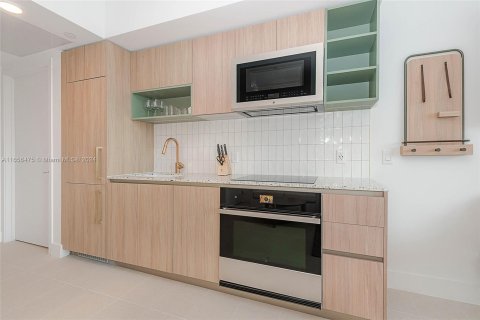 Condominio en venta en Miami, Florida, 38.18 m2 № 1356846 - foto 14