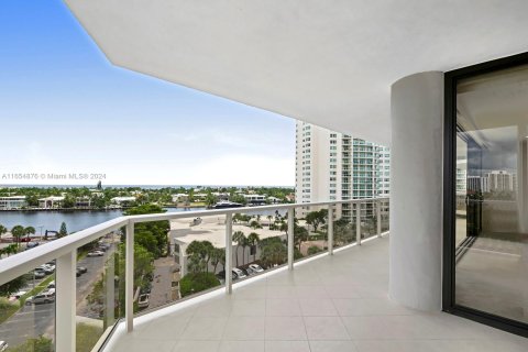 Copropriété à louer à Aventura, Floride: 2 chambres, 167.22 m2 № 1356799 - photo 13