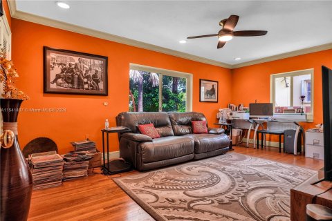 Casa en venta en El Portal, Florida, 4 dormitorios, 269.32 m2 № 1040138 - foto 27