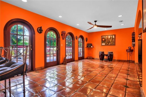 Casa en venta en El Portal, Florida, 4 dormitorios, 269.32 m2 № 1040138 - foto 13